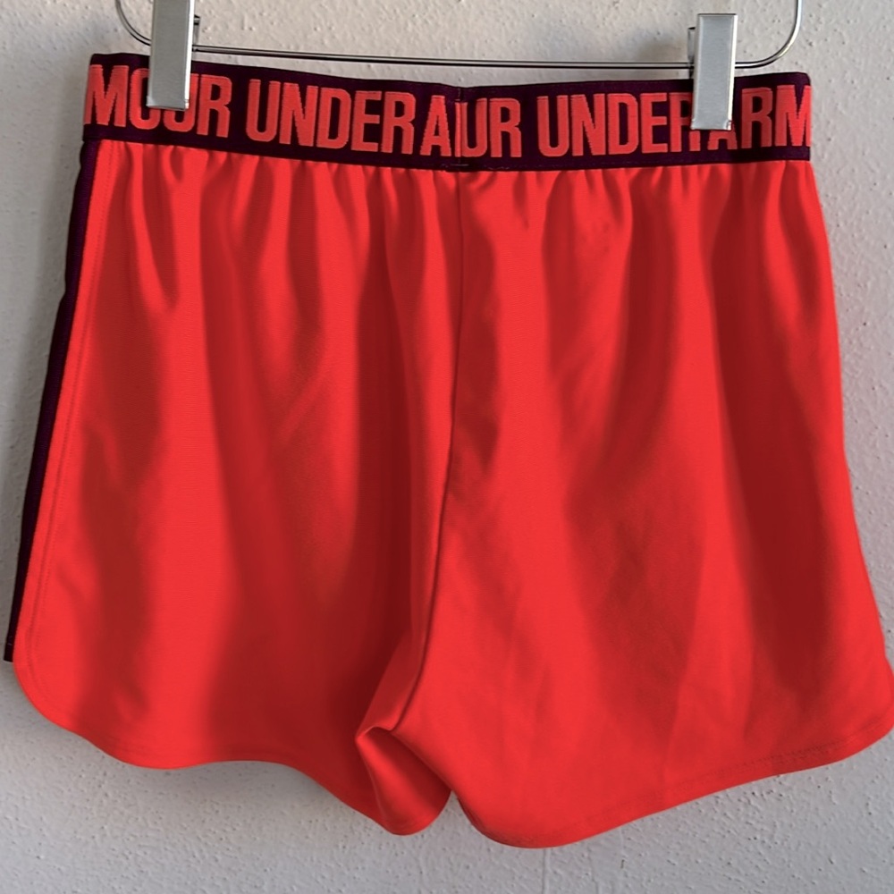 Under Armour Shorts - Picture 2 of 4